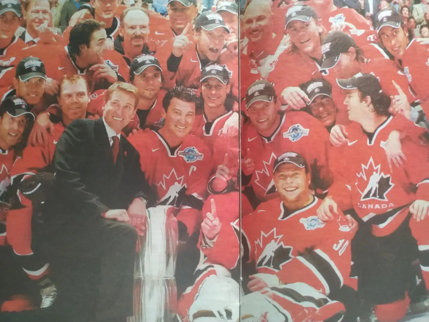 ХОККЕЙ ЖУРНАЛ ЕЖЕНЕДЕЛЬНИК НХЛ ХОККИ НЬЮС 2004 SEP 28 THE HOCKEY NEWS 6