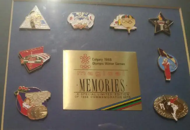 ХОККЕЙ НАБОР ЗНАЧКОВ 1988 КАЛГАРИ ОЛИМПИЙСКИЕ ИГРЫ CALGARY HOCKEY PIN#8 2