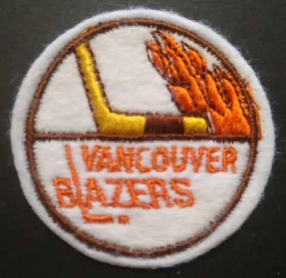 ХОККЕЙ НАШИВКА ВХА ВАНКУВЕР БЛЭЙЗЕР 1972-73 WHA VANCOUVER BLAZERS OFFICIAL PATCH