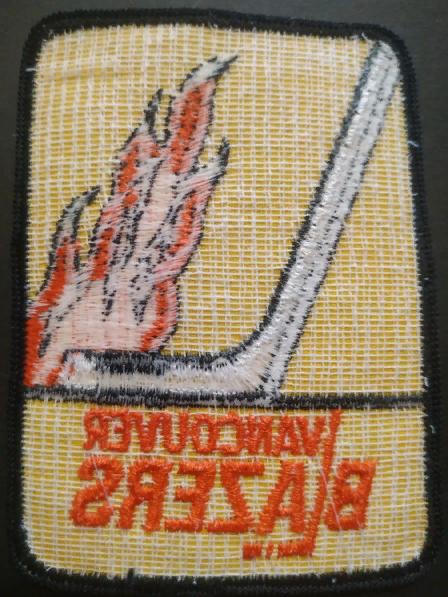 ХОККЕЙ НАШИВКА ВХА ВАНКУВЕР БЛЭЙЗЕР 1973-74 WHA VANCOUVER BLAZERS OFFICIAL PATCH 3