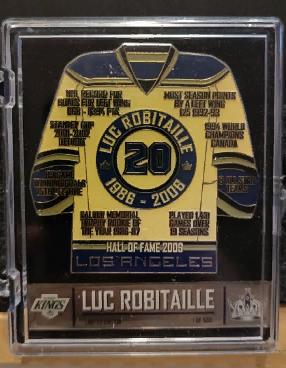 ЗНАЧОК ХОККЕЙ НХЛ ЛЮК РОБИТЕЙЛ ДЖЕРСИ 1986-2008 NHL LUC ROBITAILLE PIN 4