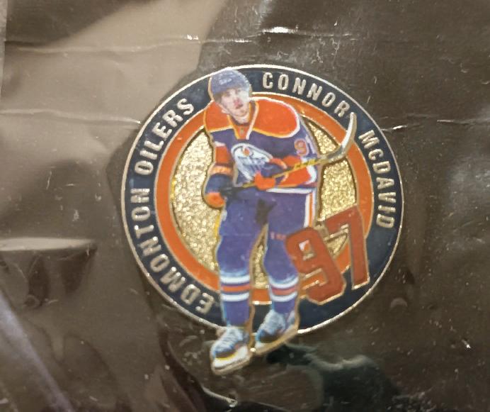 ХОККЕЙ ЗНАK НХЛ ЭДМОНТОН КОННОР МАКДЭВИД NHL CONNOR MCDAVID EDMONTON OILERS PIN 1