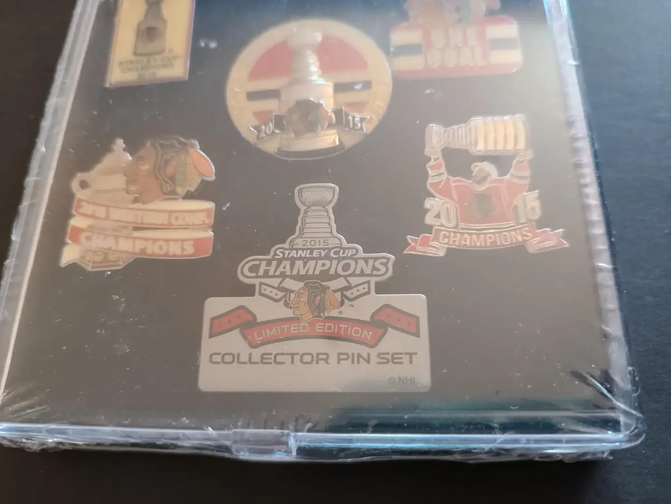 ХОККЕЙ НАБОР ЗНАЧКОВ НХЛ ЧИКАГО КУБОК СТЭНЛИ 2015 NHL STANLEY CUP BLACKHAWKS #6 1
