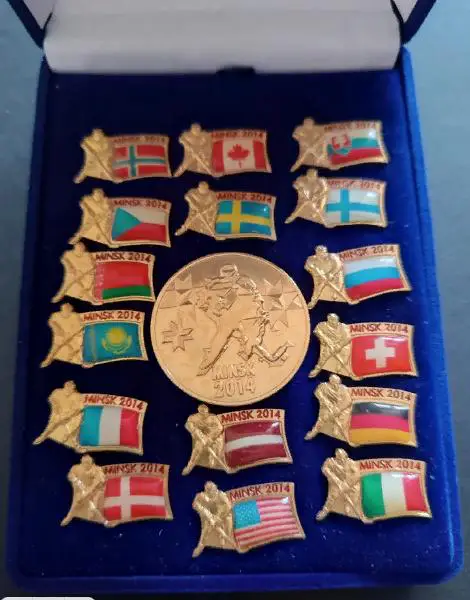 ХОККЕЙ НАБОР ЗНАЧКОВ МИНСК 2014 ЧЕМПИОНАТ МИРА ПО ХОККЕЮ MINSK CHAMPIONSHIP SET 1