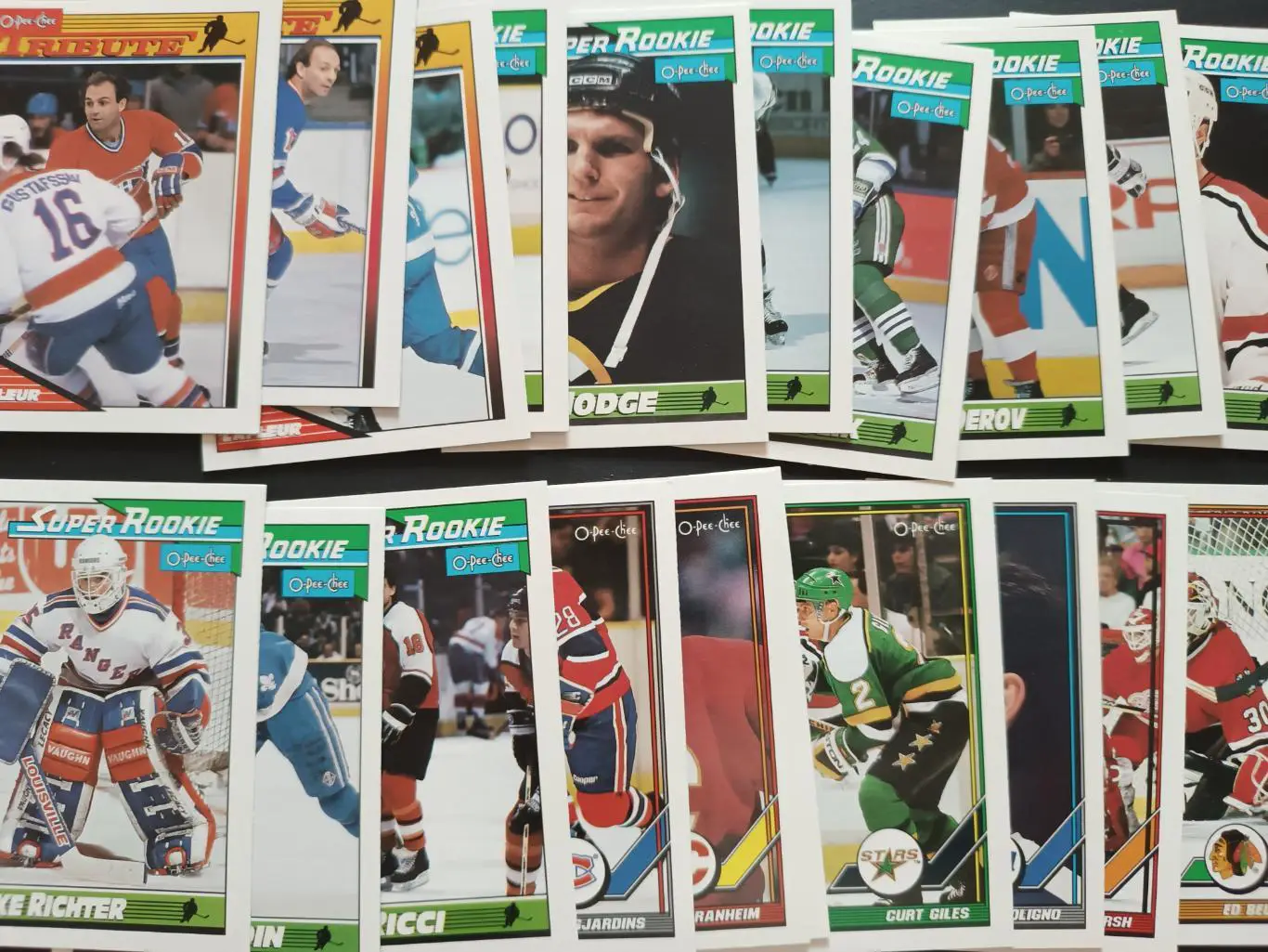 ХОККЕЙ НАБОР КАРТОЧЕК НХЛ O-PEE-CHEE 1991-92 NHL HOCKEY CARD COMPLETE SET #1-528