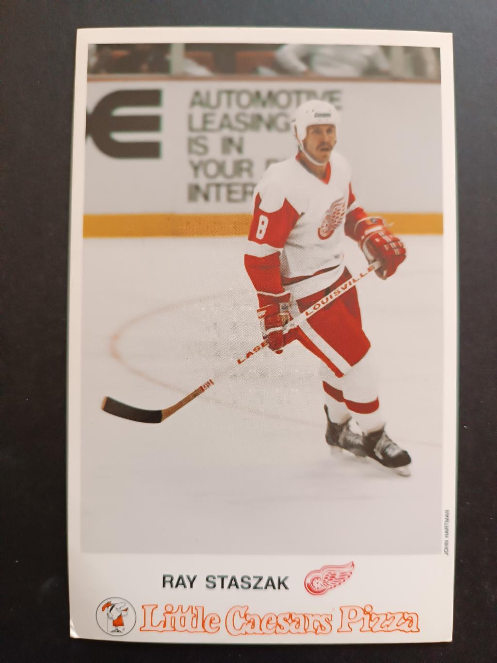 ХОККЕЙ ОТКРЫТКА НХЛ СТАЗАК 1985 NHL POSTCARD RAY STASZAK CAESARS PIZZA DETROIT