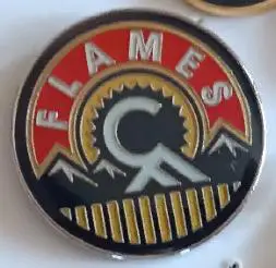 ХОККЕЙ ЗНАK НХЛ ДЖЕРСИ КАЛГАРИ ФЛЭЙМС 2015-16 NHL JERSEY CALGARY FLAMES PIN
