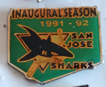 ХОККЕЙ ЗНАK НХЛ 1 СЕЗОН САН ХОСЕ ШАРКС 1991-92 NHL SAN JOSE SHARKS INAUGURAL PIN 1