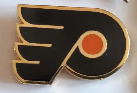 ХОККЕЙ ЗНАK НХЛ ЭМБЛЕМА ФИЛАДЕЛЬФИЯ 1982 NHL PHILADELPHIA FLYERS LOGO PIN