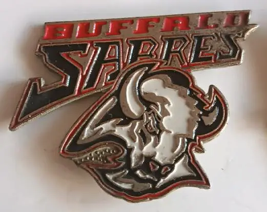 ЗНАК ХОККЕЙ НХЛ БИЗОН БАФФАЛО СЕЙБРЗ 1996-2006 NHL BUFFALO SABRES BISON PIN 1