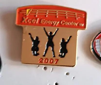 ХОККЕЙ ЗНАK НХЛ АРЕНА ЭКСЕЛЬ ЭНЕРДЖИ ЦЕНТР 2007 NHL ARENA XCEL ENERGY CENTR PIN 1