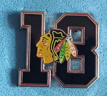 ХОККЕЙ ЗНАK НХЛ ЧИКАГО АНДРЕ САВАР NHL CHICAGO ANDRE SAVARD RETIREMENT #18 PIN