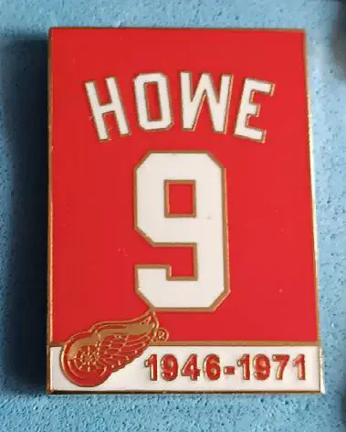 ХОККЕЙ ЗНАK НХЛ ДЕТРОЙТ ГОРДИ ХОУ 1946-1971 NHL DETROIT GORDIE HOWE #9 PIN