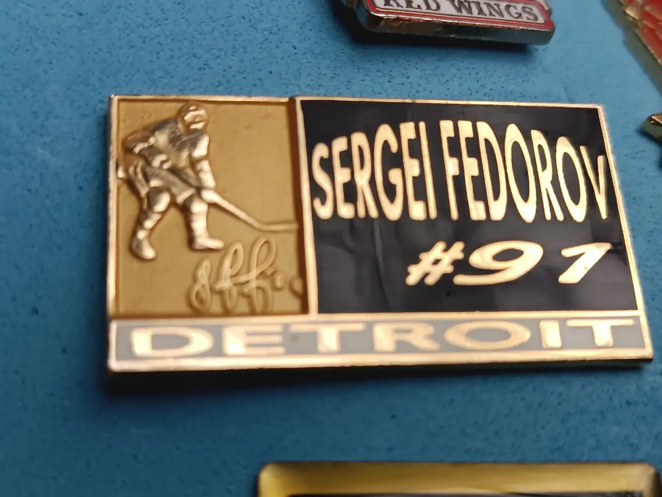 ХОККЕЙ ЗНАK НХЛ ДЕТРОЙТ ДЖЕРСИ СЕРГЕЙ ФЕДОРОВ NHL JERSEY SERGEI FEDOROV #91 PIN 4
