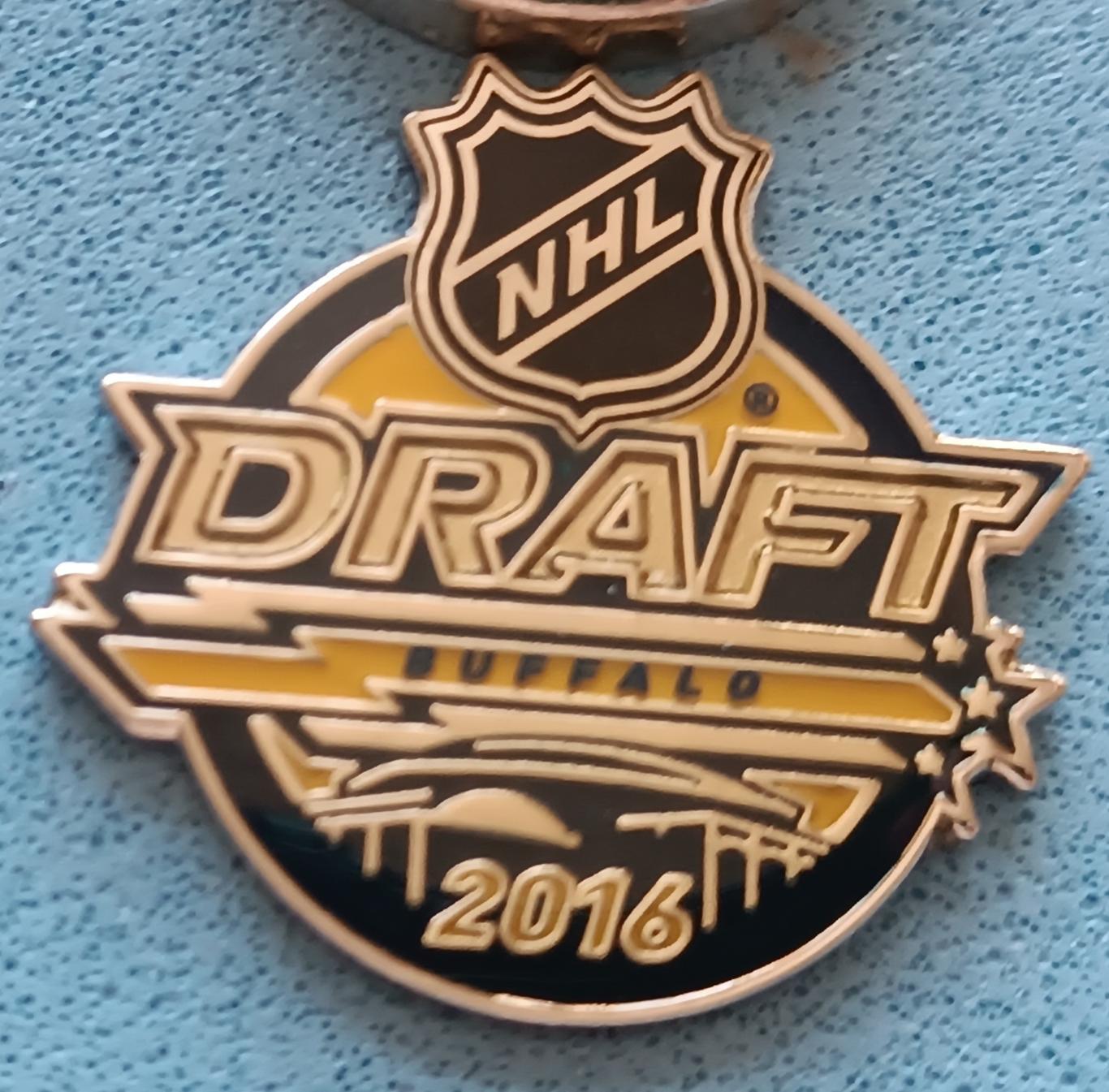 ЗНАК ХОККЕЙ НХЛ ДРАФТ БАФФАЛО 2016 NHL DRAFT BUFFALO PIN