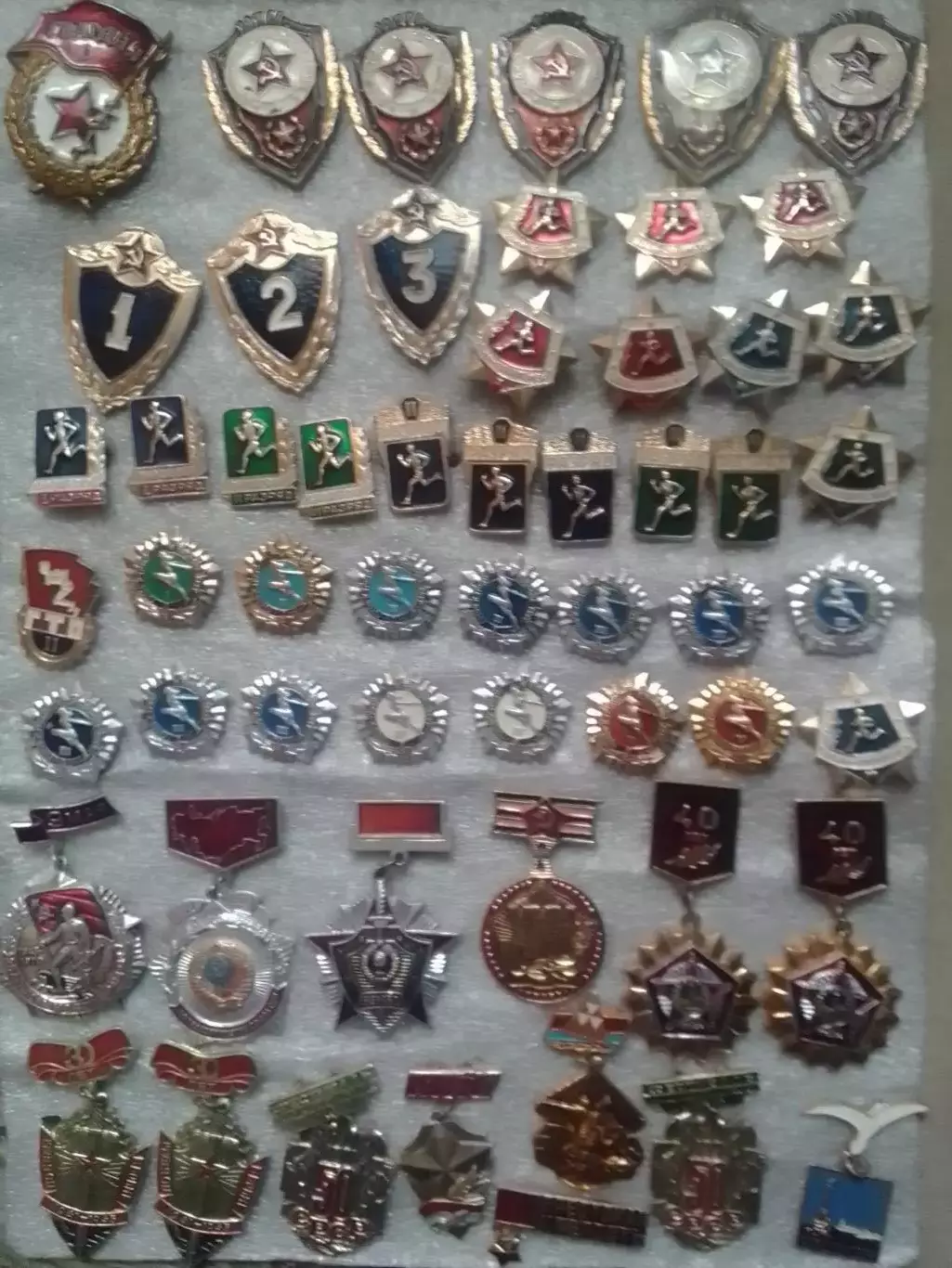 ЛЮБОЙ ЗНАЧЕК НА ВЬІБОР (55 шт.) Оптом скидки до 30%