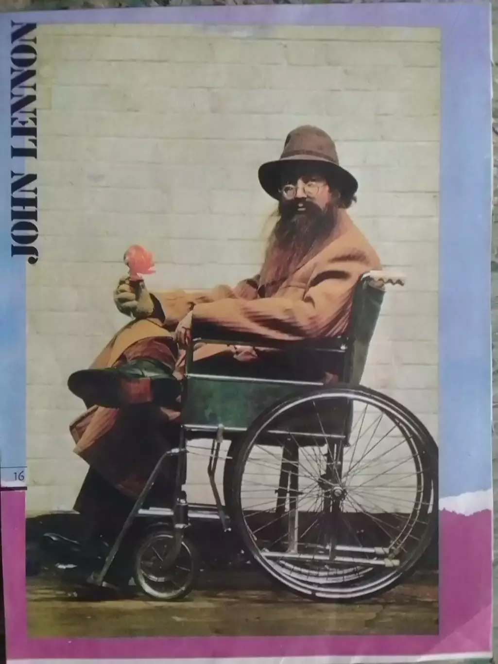 для фанов Джон ЛЕННОН John LENNON -постер из журн. Ровесник. Оптом скидки 30%!