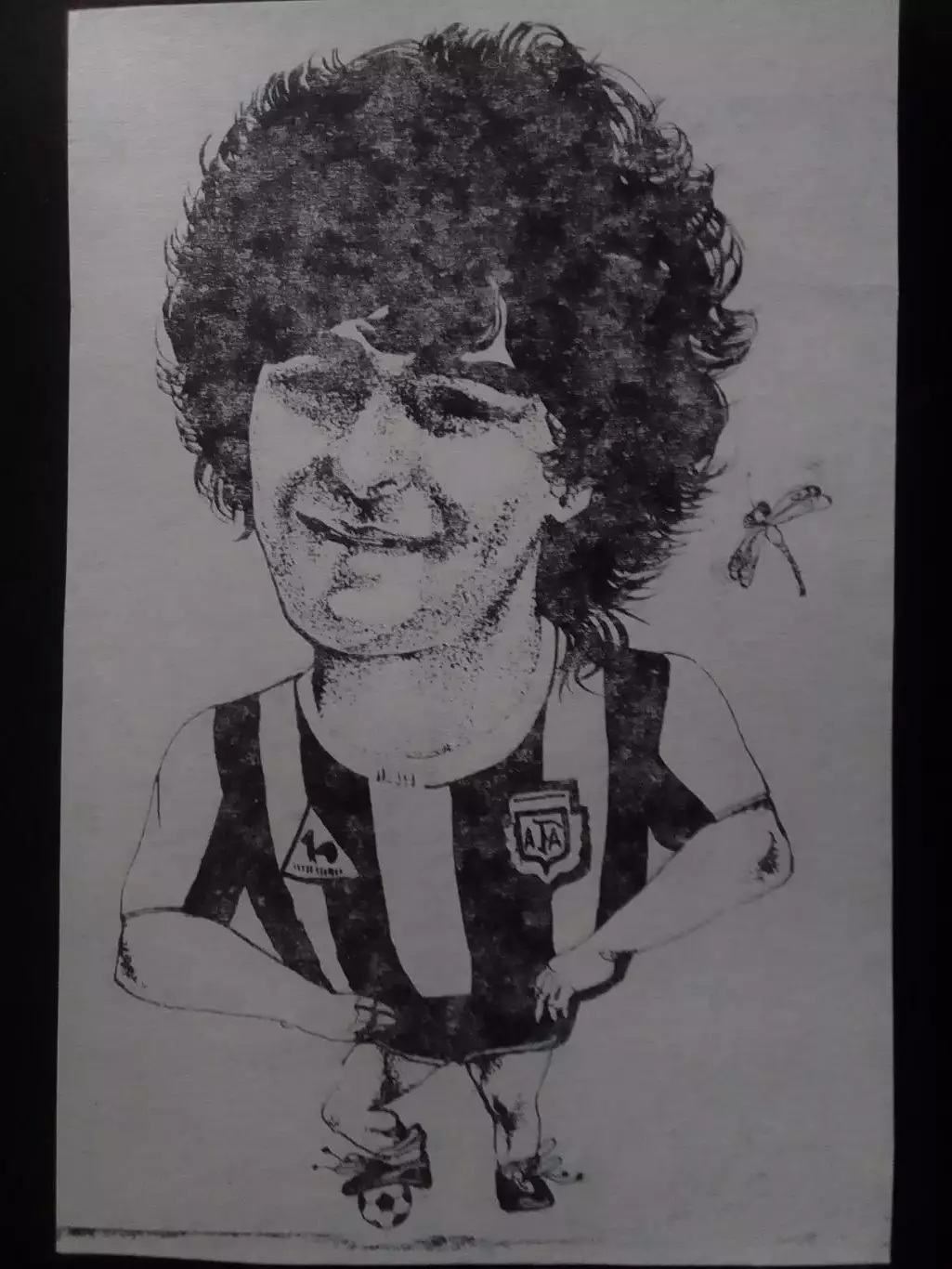 Дружній шарж МАРАДОНА 9 Х 12 см. Оптом скидки до 30%.