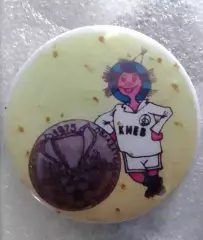 ДИНАМО Київ, Киев № 300 ОБЛАДАТЕЛЬ КУБКОВ ЕВРОПЕЙСКИЙ КУБ. 1975 Оптом скидки 30%