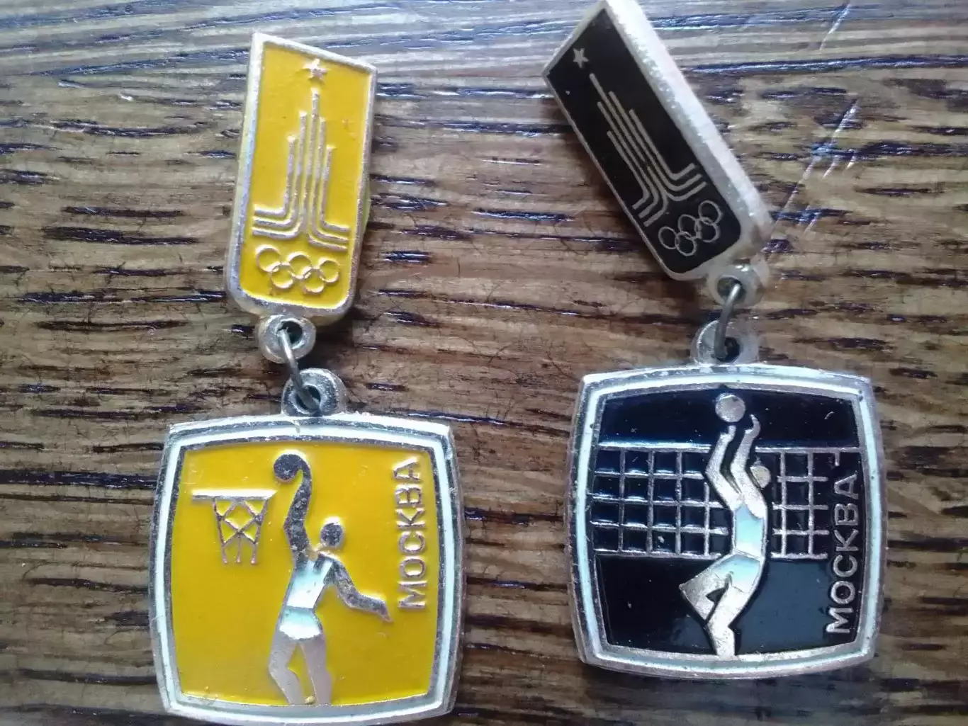 Футбольн значок. ФК ШАХТЕР серия. Оптом скидки до 30%! 1