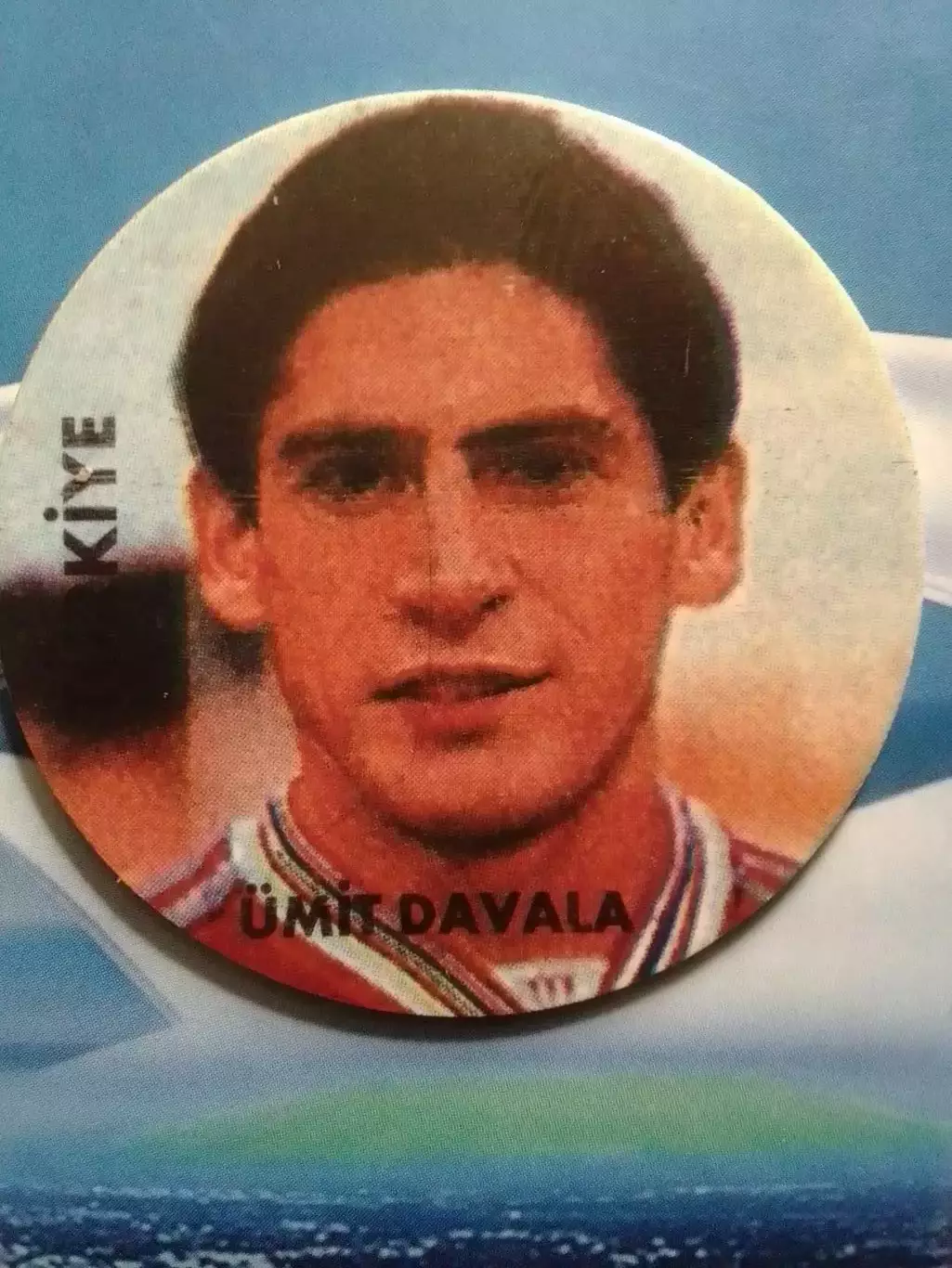 жетон Umit DAVALA. Юмит Дейвейл. Турция. FIFA WORLD CUP 2002. Оптом скидки 30%!