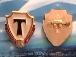 Футбольн. значок сер. 32-16. ТОРПЕДО Москва Footbal Badge. Оптом скидки до 30%!