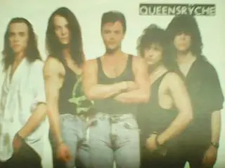 для фанов QUEENSREECHE -постер стр. из журн.Ровесник 8.91/разм.27 х 20 см.