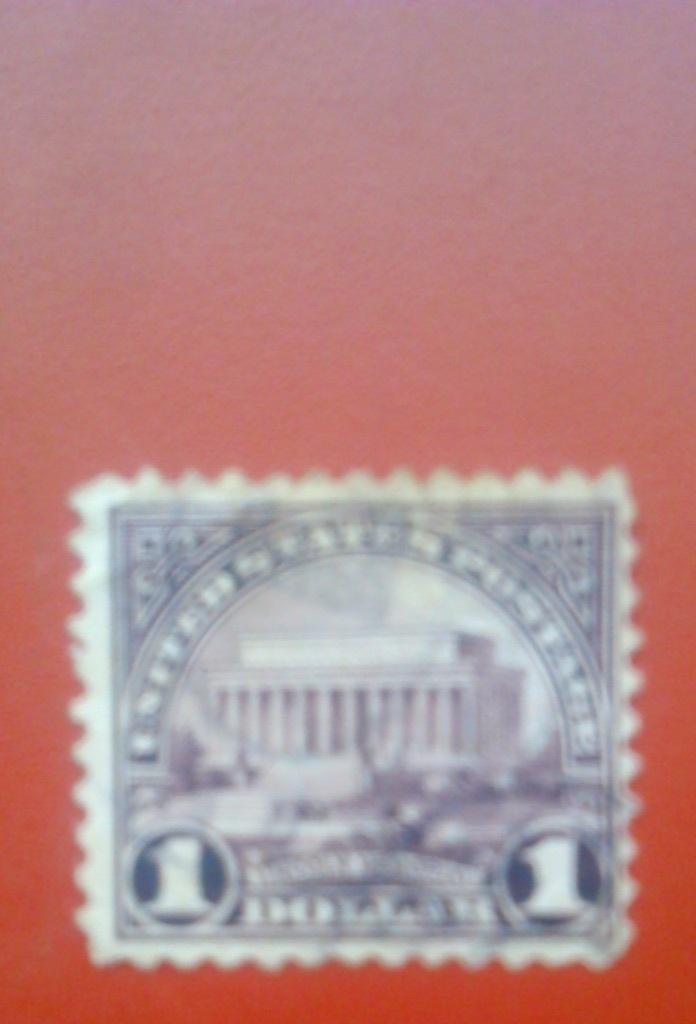 US Postage.1923 г.№481.Мемориал Линкольна-1$.( не гашеная.) коллекционная марка.