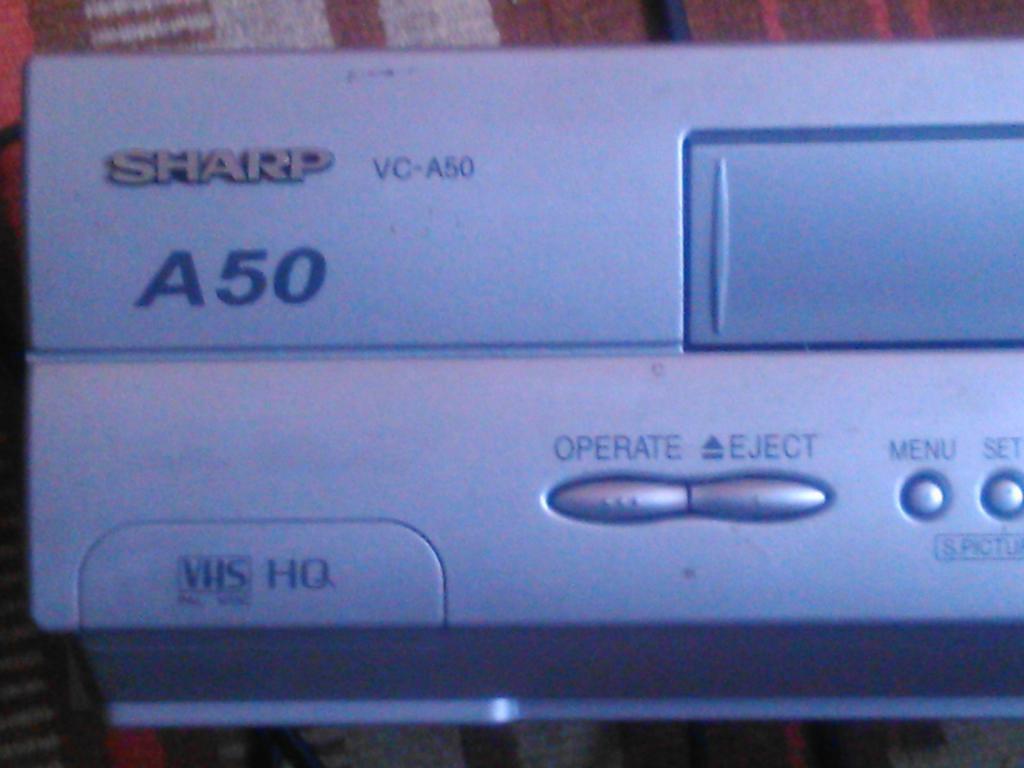 Видеомагнитофон SHARP VC-A150 1