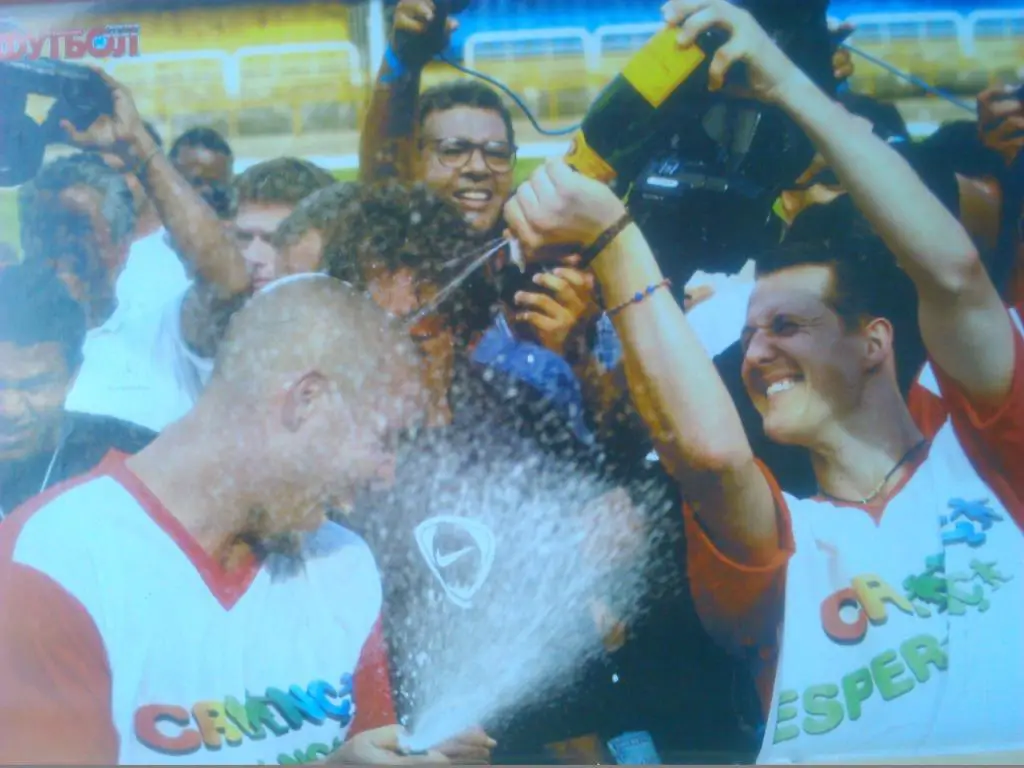 Футбол (Украина)№13.(185.)2001.Пост .- Гигз. Роналдо/Ф.Инзаги 3