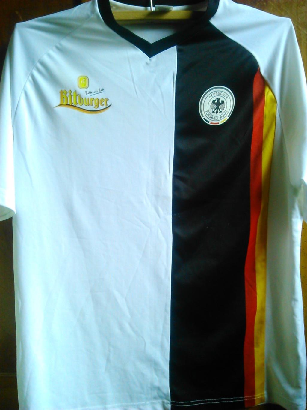 футболка болельщика сборной Германии 2010 с автографами футболистов