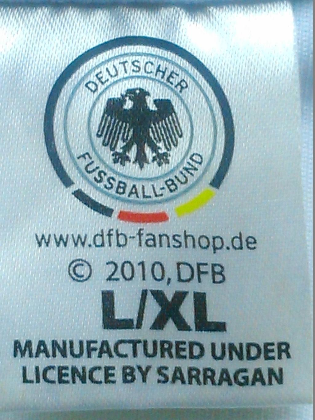 футболка болельщика сборной Германии 2010 с автографами футболистов 3