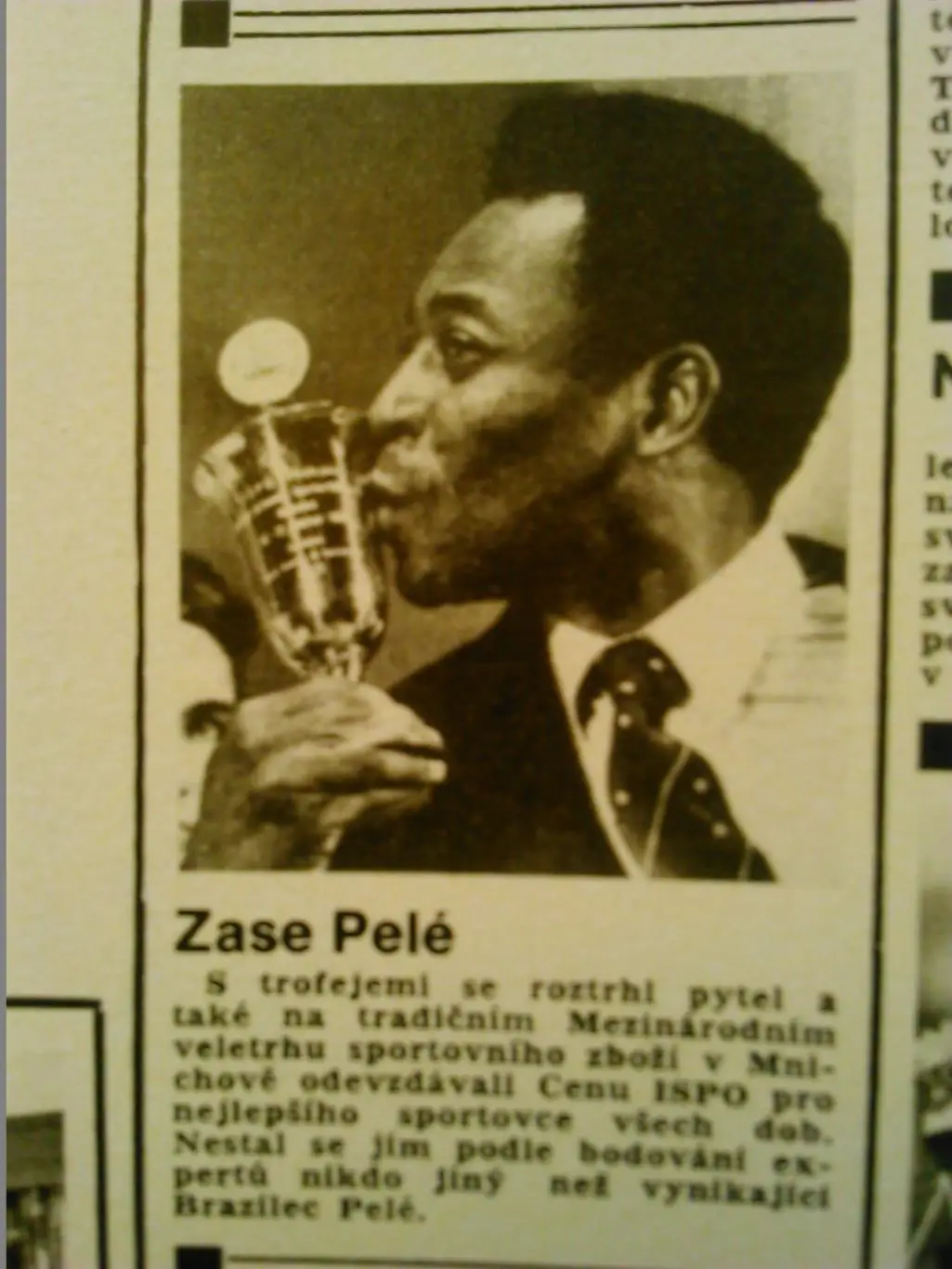 Stadion (Стадион).№ 11 (1549) 1983 (Чех.) Футбол-Пеле, Хокей!. Гуртом знижки 50% 1