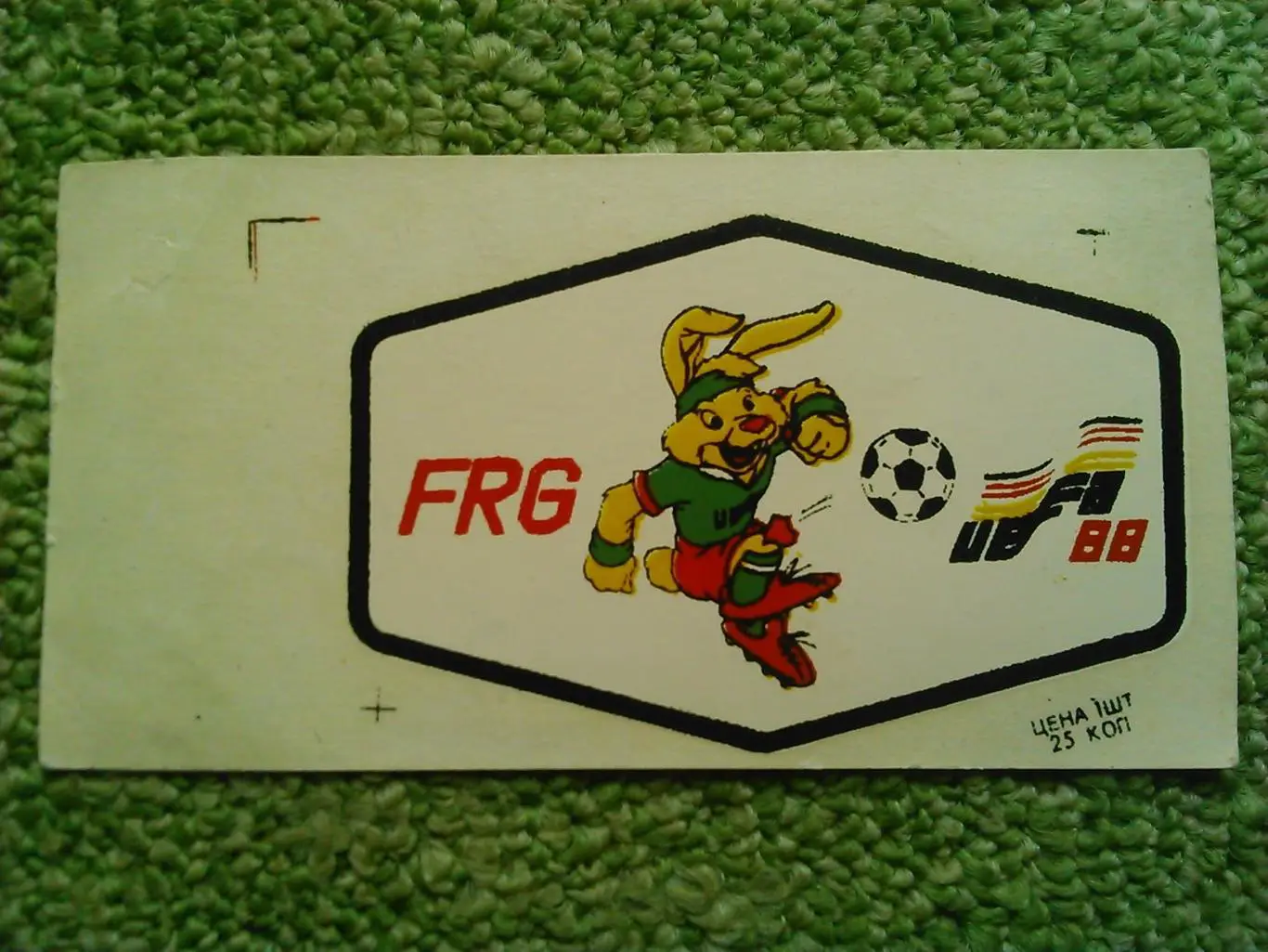 Наклейка из ссср UEFA 1988. Гуртом знижки до 49%!