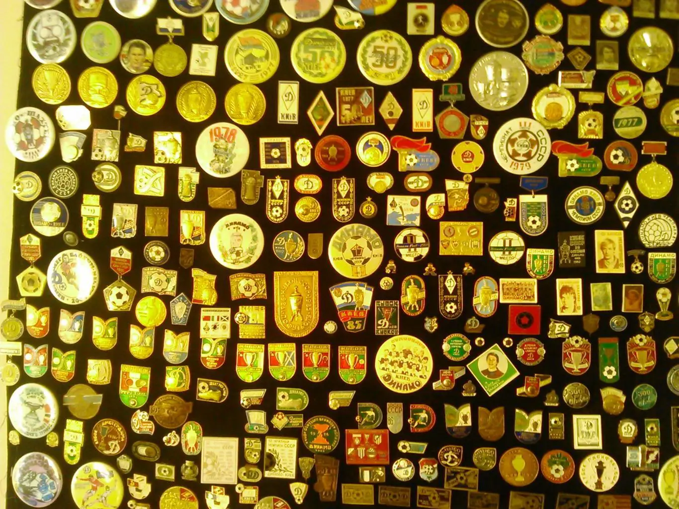 Футбольн. значок. ДИНАМО Київ 1971. Ukraine Footbal Badge. Оптом скидки до 48%! 7