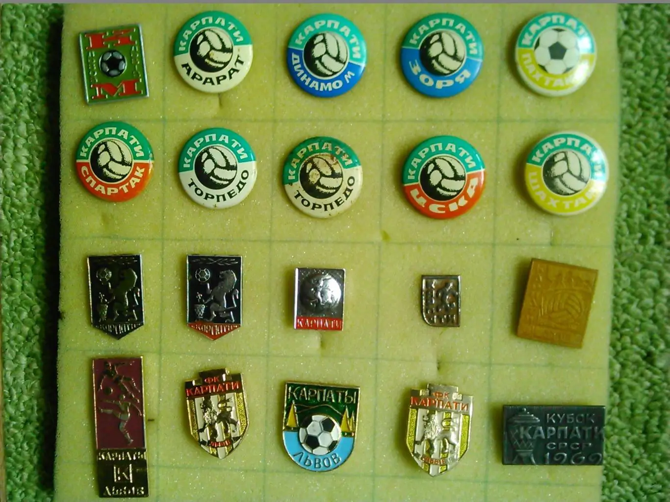 Футбольн. значок. І чемпіонат УКРАЇНИ 1992. Оптом скидки до 42%! 1