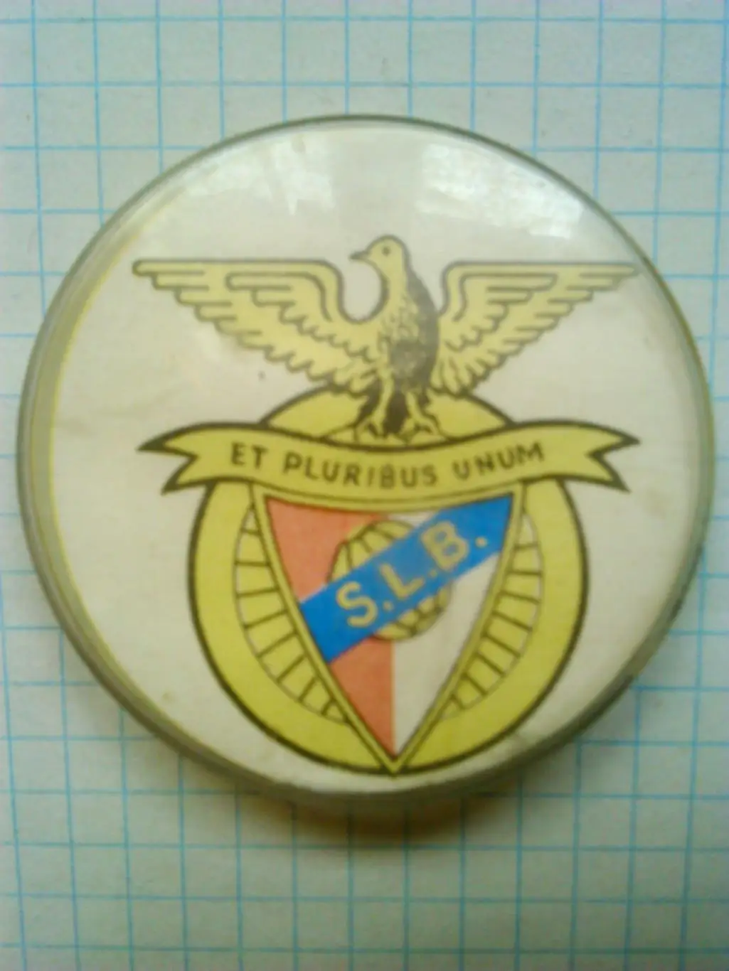 Футб. значок. S.L.B. ET PLURIBUS UNUM/ БЕНФИКА Лиссабон. Оптом скидки до 45%!