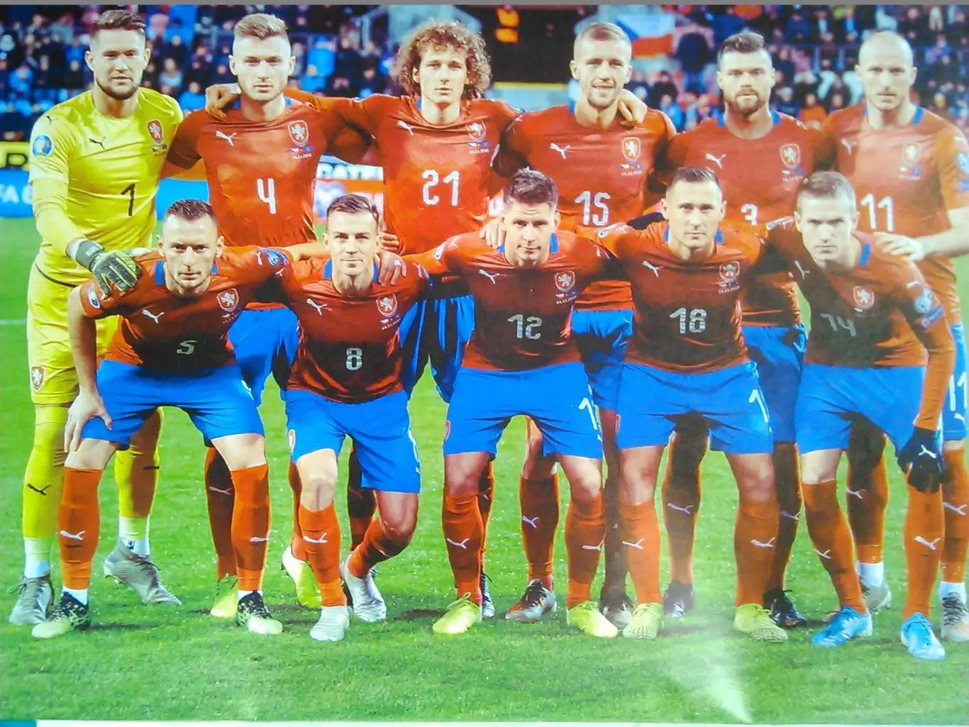 Футбол (Украина)№3.2019. СПЕЦВЫПУСК. 18 постеров сборных участниц ЕВРО! скидки 4