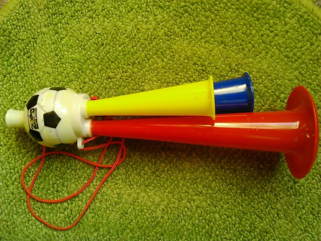 ДУДКИ. Пищалки футбольного болельщика (3 трубочки)! Скидки до 36%! 1