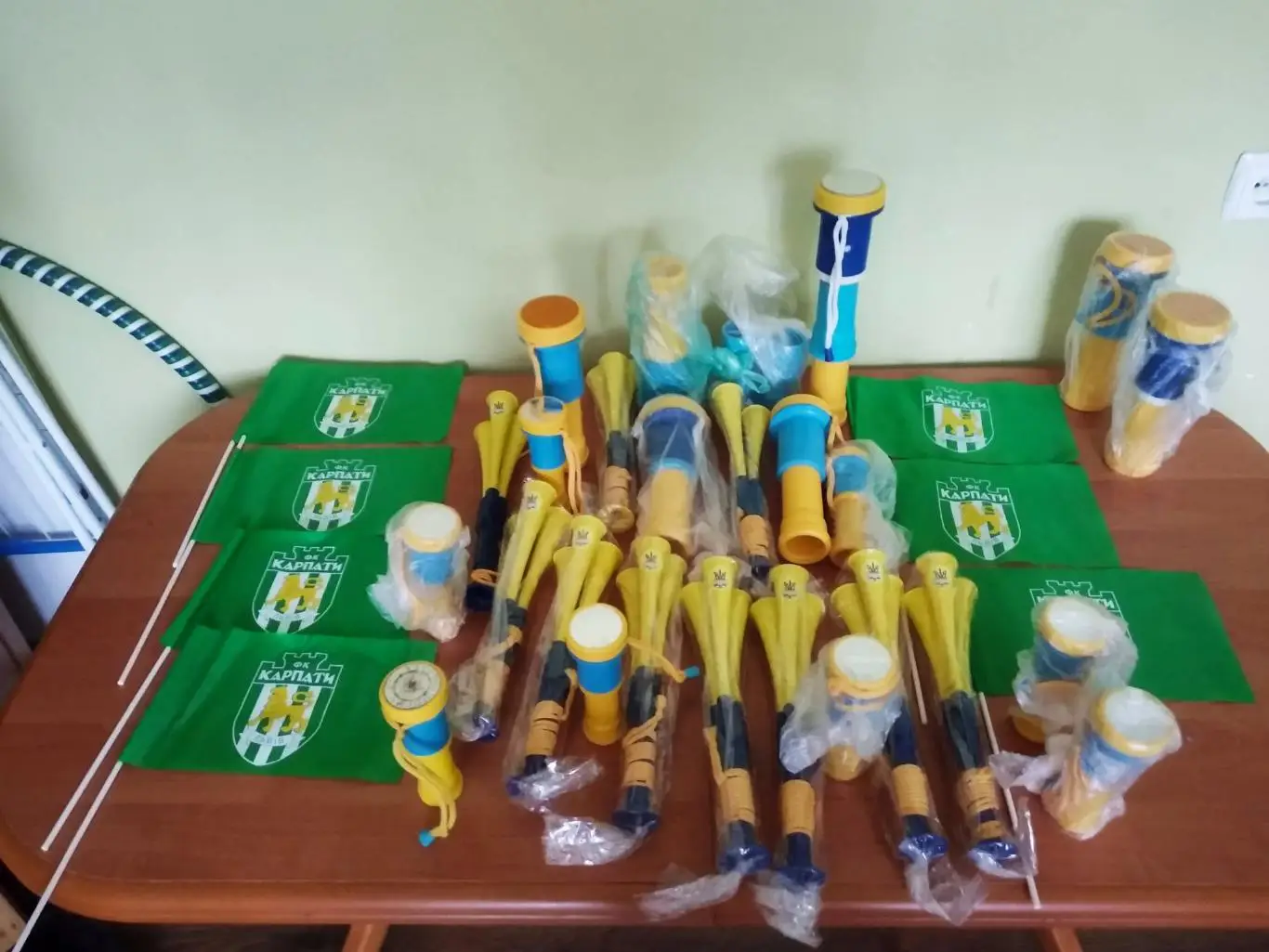 ДУДКИ. Пищалки футбольного болельщика (3 трубочки)! Скидки до 36%! 2