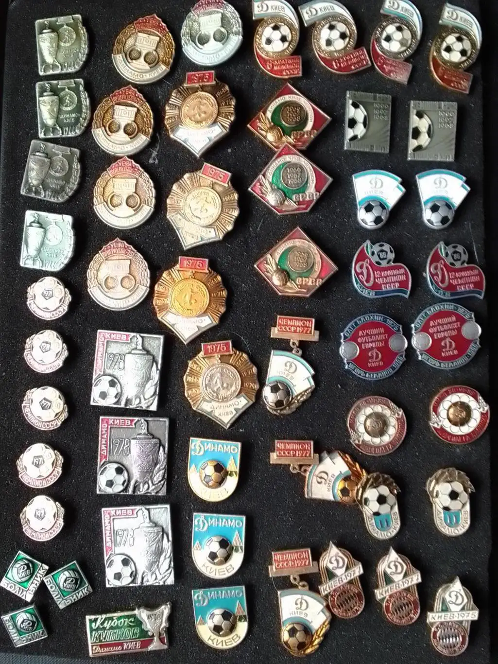 Розпродаж значків ДИНАМО Киев Київ Ціна 1 знака. Оптом скидки до 36%!