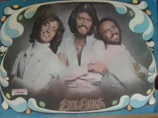 BEE GEES (БИ ДЖИЗ трио из Австралии.) - Плакат 36 х 26 см. Оптом скидки до 35%!
