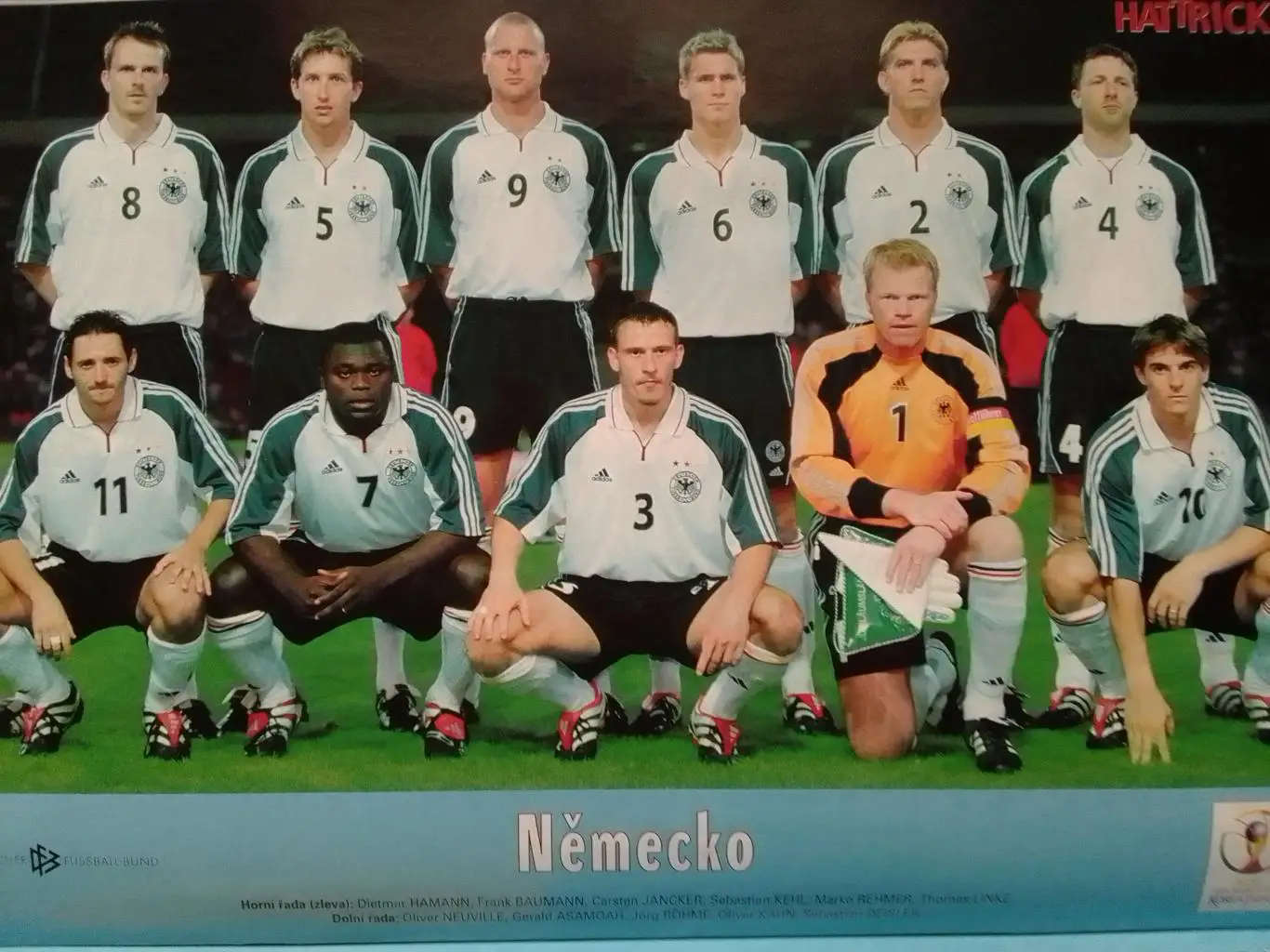 HATTRICK. ЧЕМПИОНАТА МИРА 2002! 132 cтр, постера всех команд. Оптом скидки 30%! 1