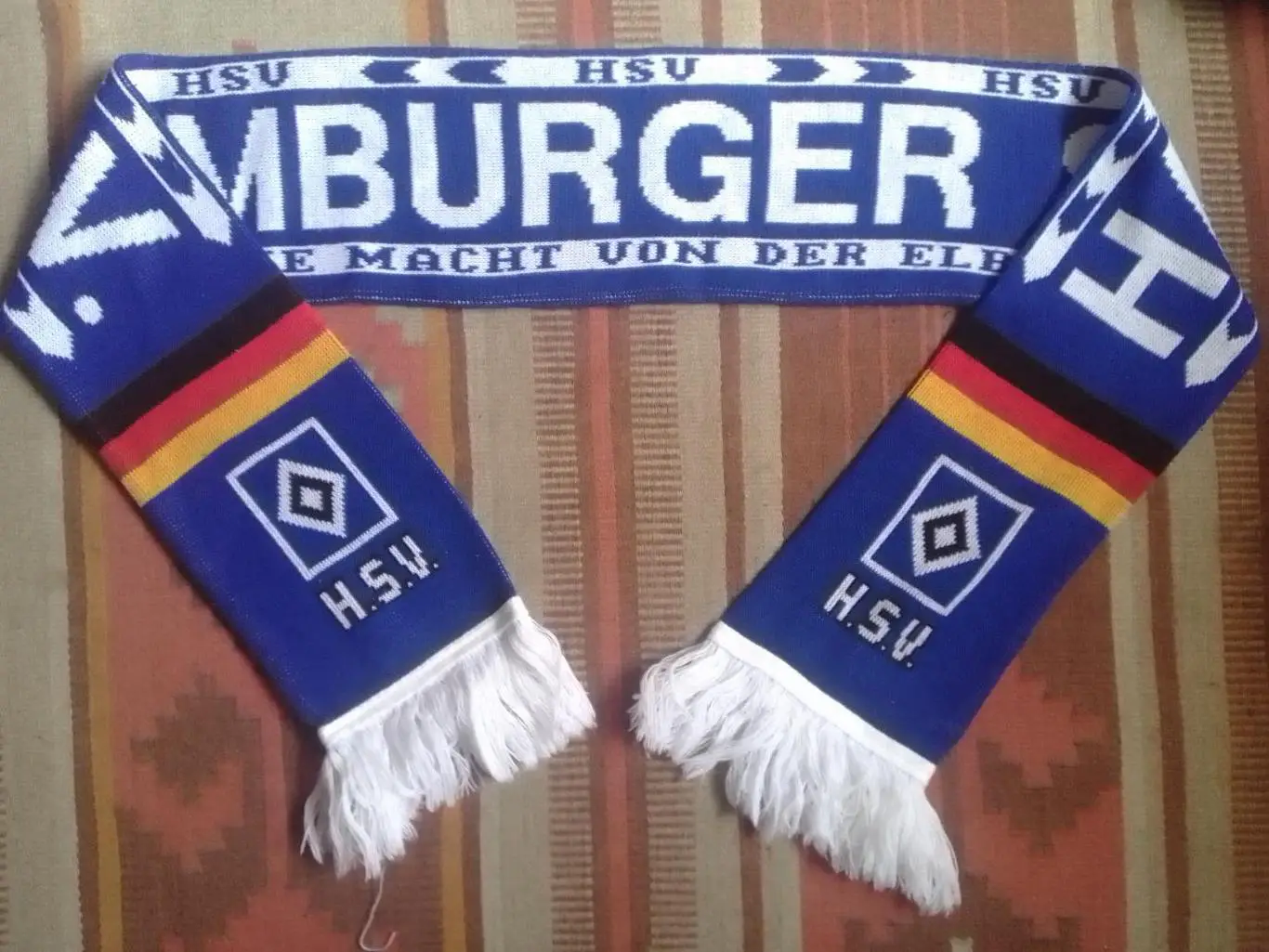 ГАМБУРГ. HAMBURGER S.V. (Шерсть 155 Х 15 см.) Оптом скидки до 30%!