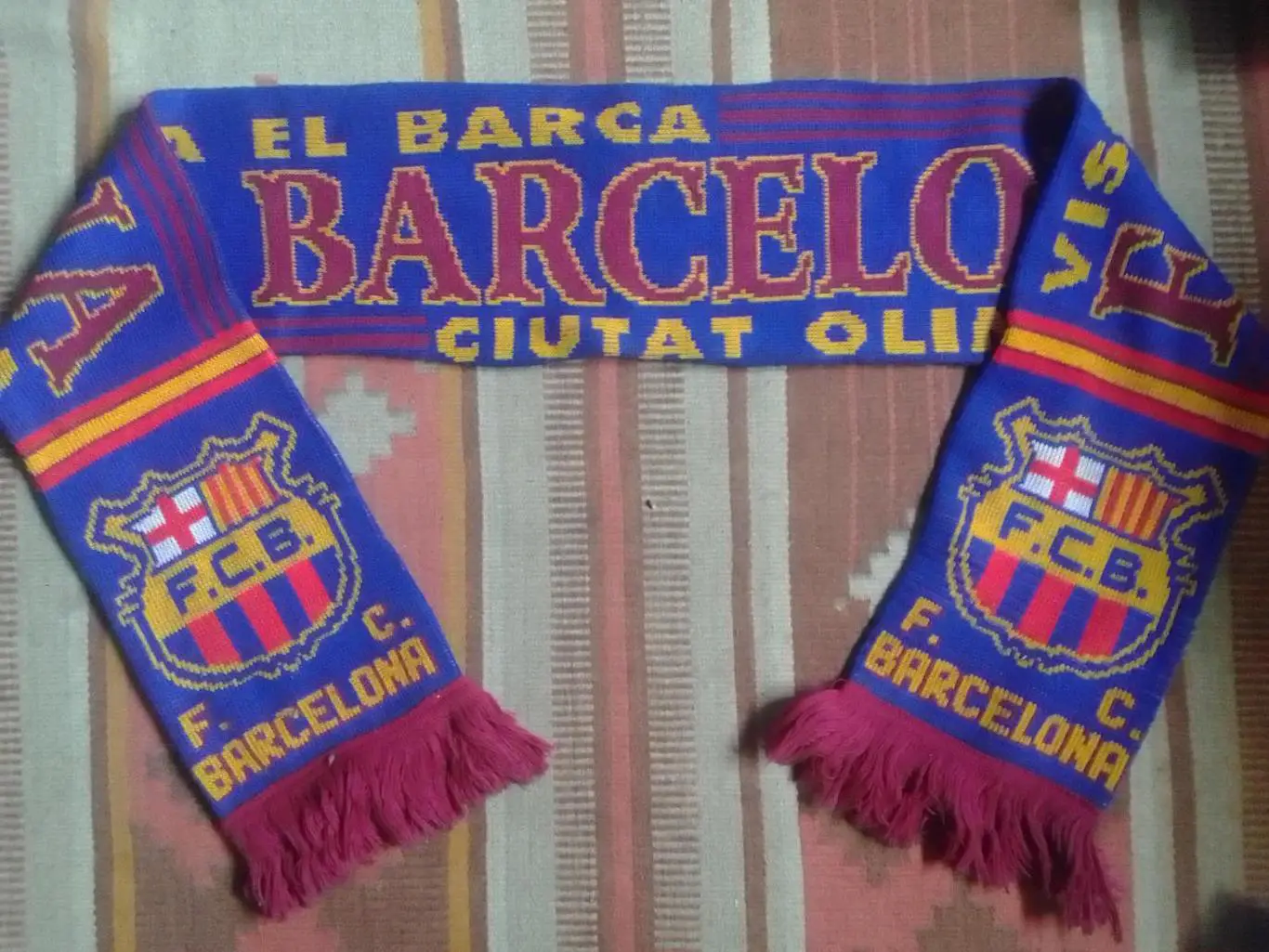 БАРСЕЛОНА. F.C. BARCELONA. (Шерсть 150 Х 18 см.) Раритет. Оптом скидки до 30%