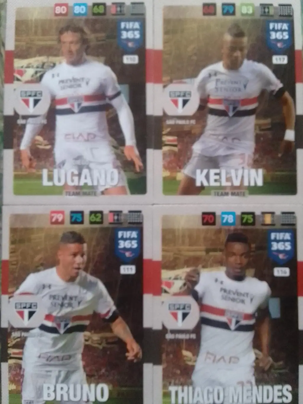 Любая карточка PANINI на вьібор FC САН ПАУЛО Бразилия -2017 Оптом скидки 31%!