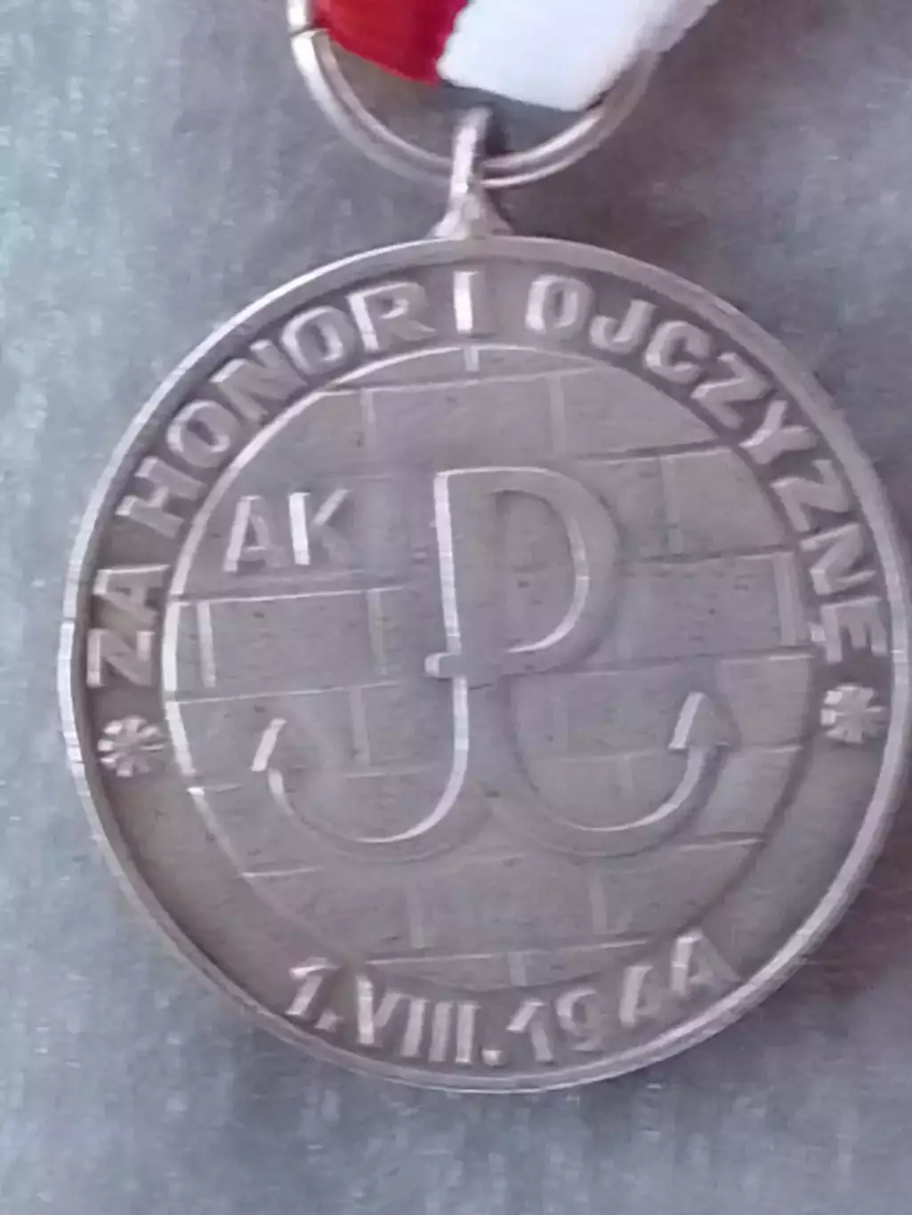 Медаль Польши ZA HONOR I OJCCZYZNE AK 1.VIII.1944. Раритет Оптом скидки до 30% 1