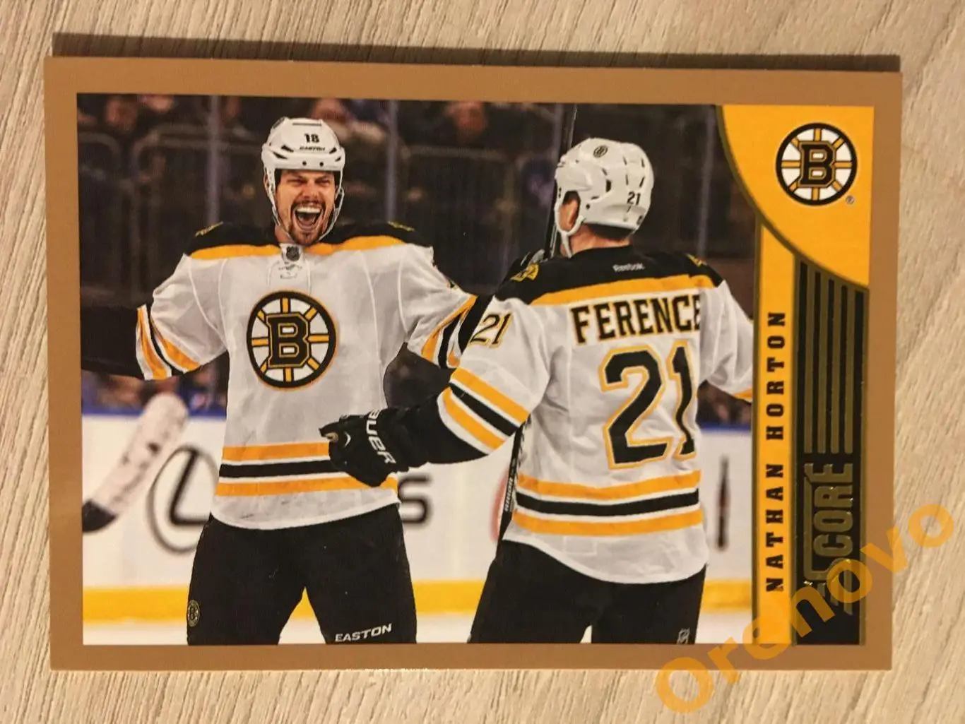 Nathan Horton Бостон No. 25 gold 2013-14 Score Panini