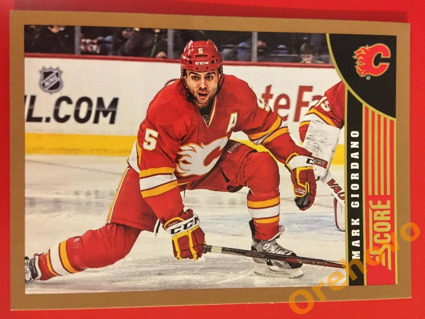 MARK GIORDANO Калгари No. 64 gold 2013-14 Score Panini
