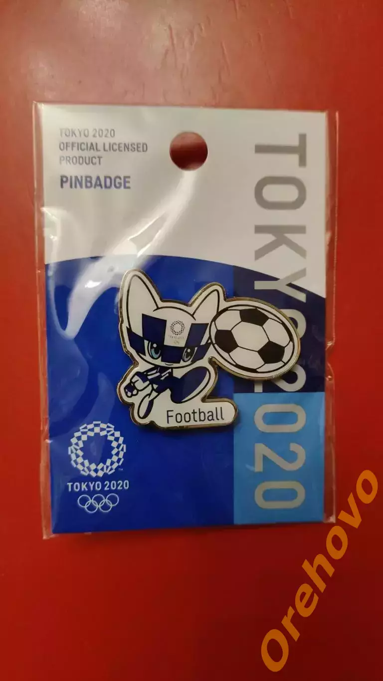 Значок Олимпийские игры 2020 футбол Токио Япония маскот( официальный/цанга)